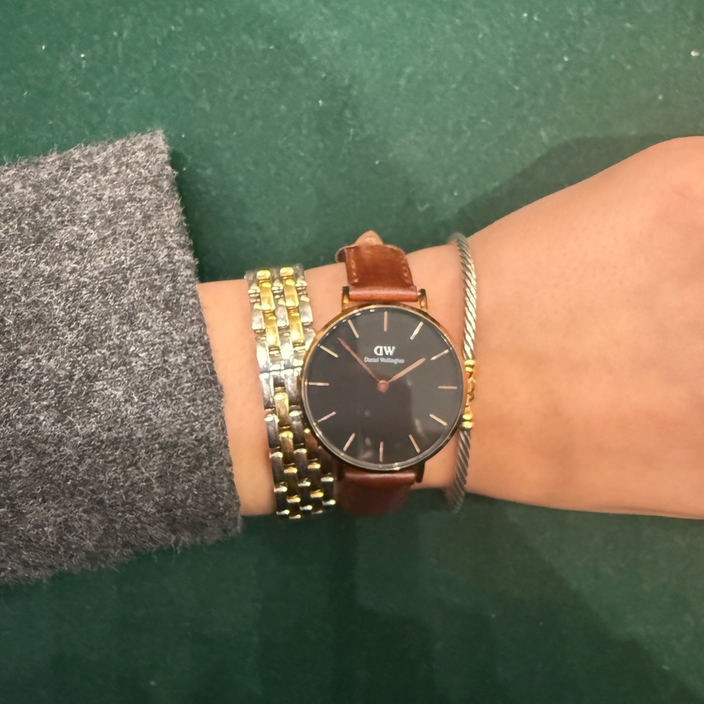 Daniel Wellington watch [Classic Petite St. Mawes Rose Gold 32Mm (Black)]